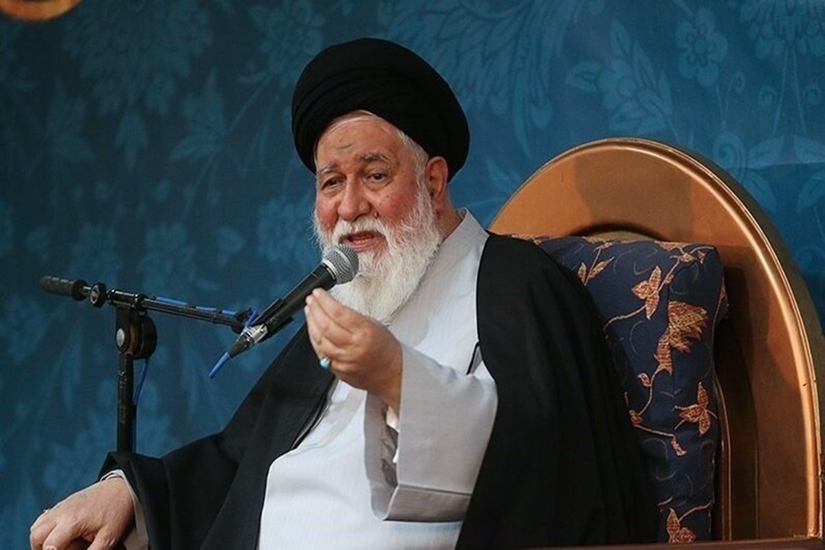 علم الهدی اگر قرار است بی&zwnj;حجابی براندازی شود باید به خواست شما مردم باشد