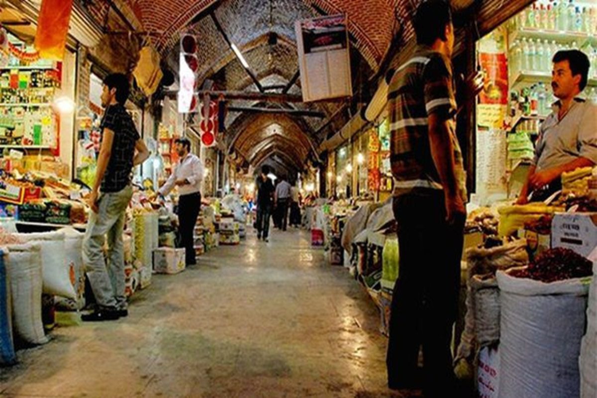 فرمانداران شهرستان&zwnj;ها بر بازار شب عید نظارت کنند
