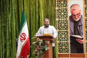 آقای مصطفی بیدقی معاون منابع انسانی هلدینگ پتروپالایش اصفهان